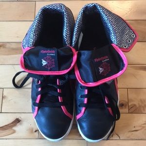 Black&Pink Reebok shoes